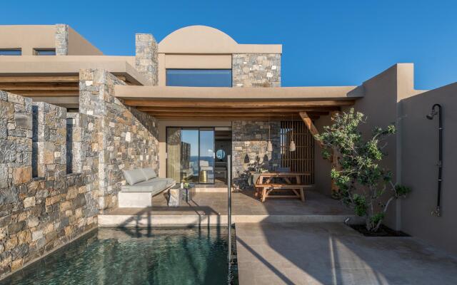 Acro Wellness Suites - Adults Only