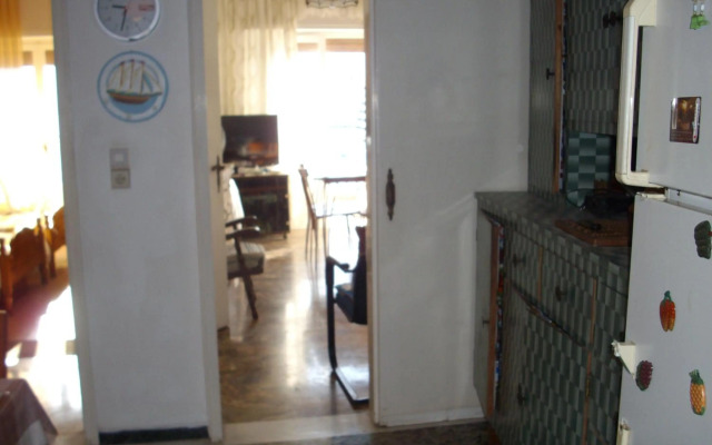 Anna in front of the sea Apartment