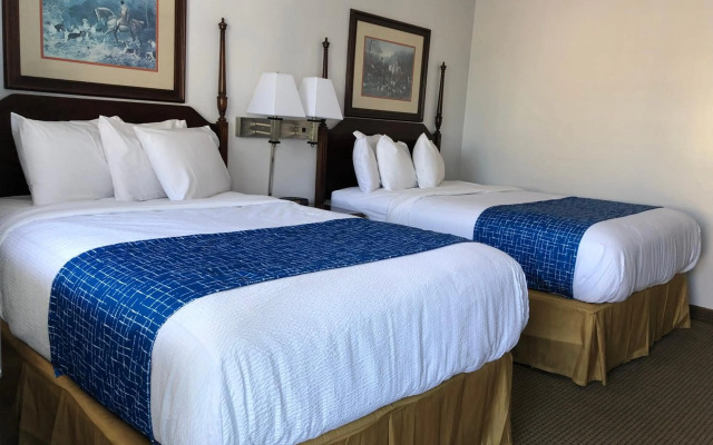 Travelodge by Wyndham Cape Cod Area