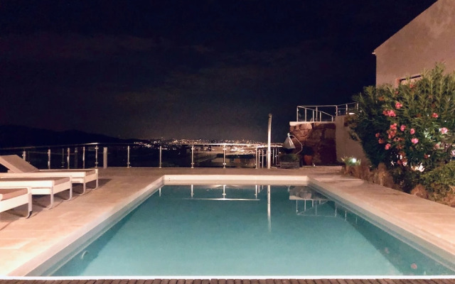 Uxurious Villa in Fréjus With Heated Pool & Panoramic View