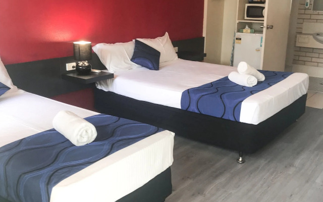 Tropical Gate Motor Inn