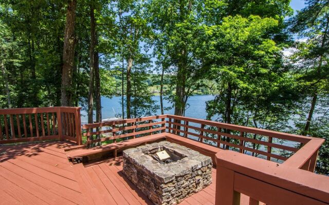 Shelby-on-the-Lake 5 Bedroom House