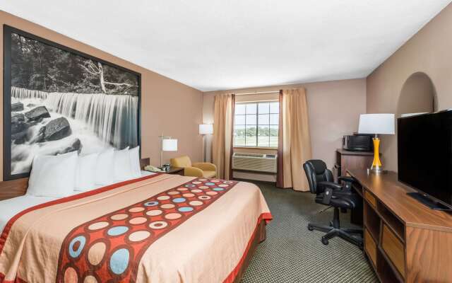 Super 8 by Wyndham Winfield/Quail Ridge Area