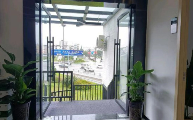 dijiangyanxisujiudian(都江堰栖宿酒店)