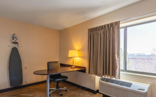 Red Roof Inn PLUS+ El Paso East