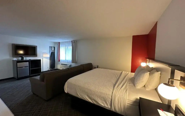 Ramada Waupaca