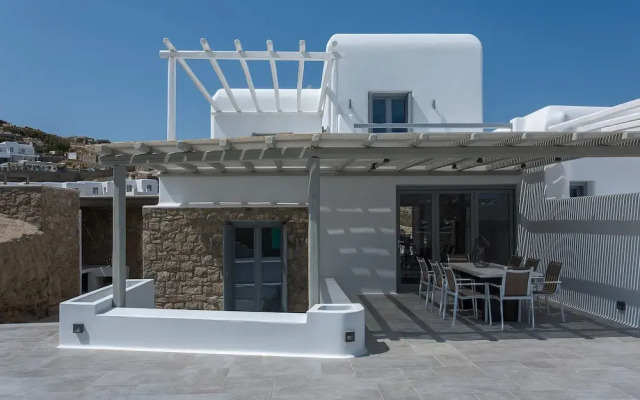 Villa Sapphire 6BR Hot Tub & Pool Ornos