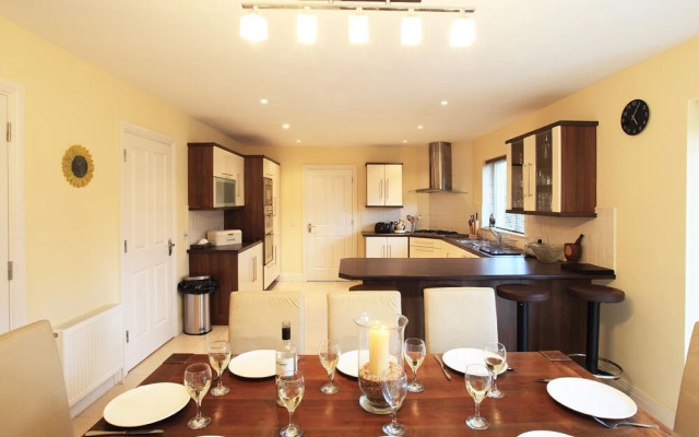 Ardmullen 4 bed Walnut