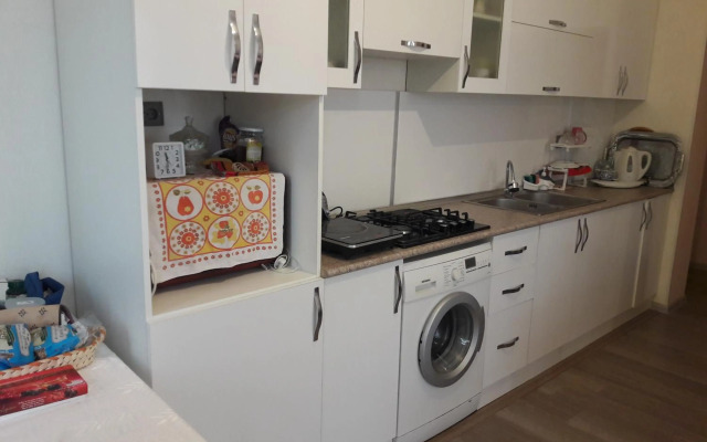 Neft Akademia metro 28 Maj 1 bedrom