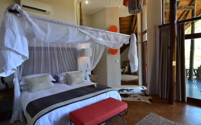 Amakhosi Safari Lodge and SPA