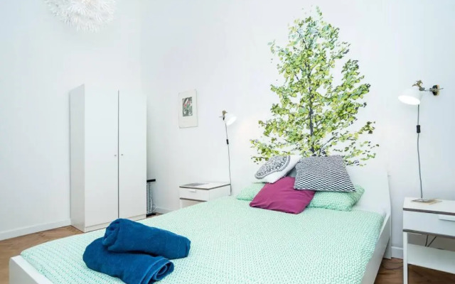 Bright, Spacious Apartment in the Historic Centre