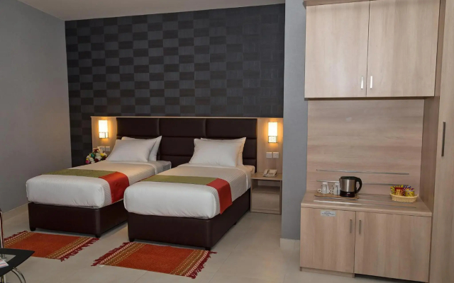 Florida Square Hotel