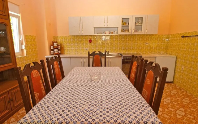Apartment 1157