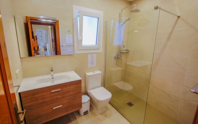 Alldo - hill side with private pool in Moraira