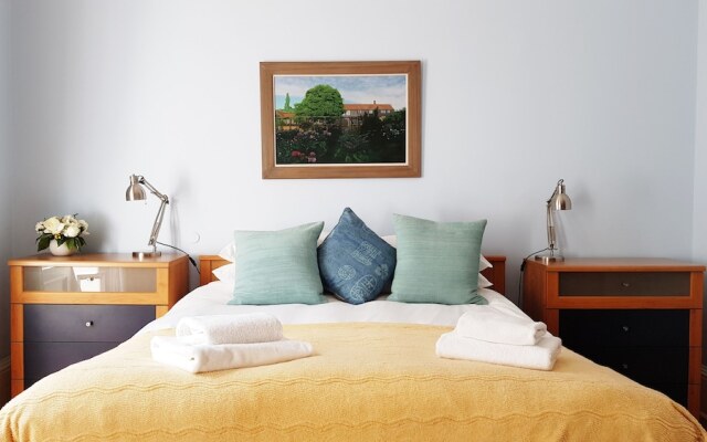 Luxury Central Old Town Suite Edinburgh