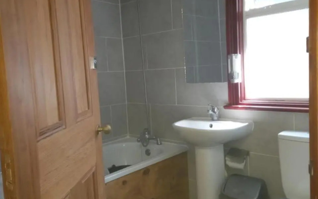 Bubblesbnb- 4 Bedroom House