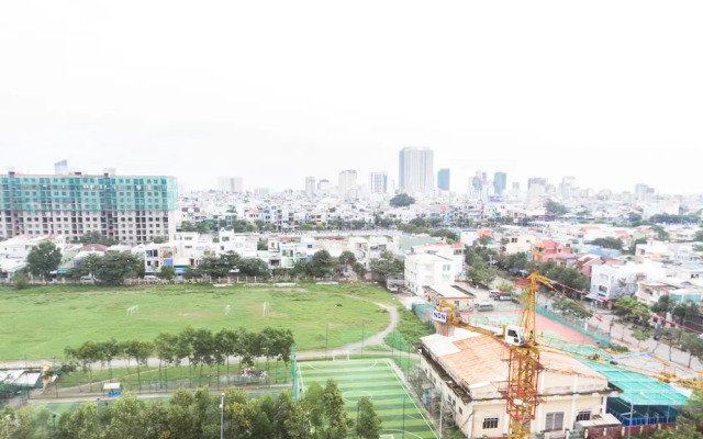 Riverside Apartment in Monarchy Apartment