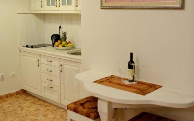 Maison du Sud / Apartment 3 Bed. in old Town Kotor