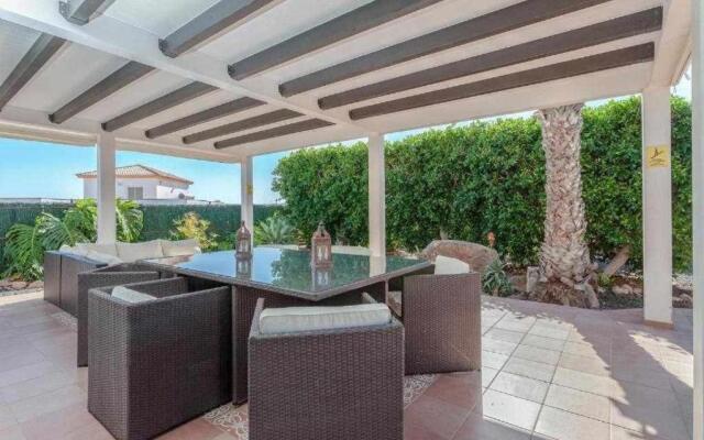Villa cobas con piscina y privada