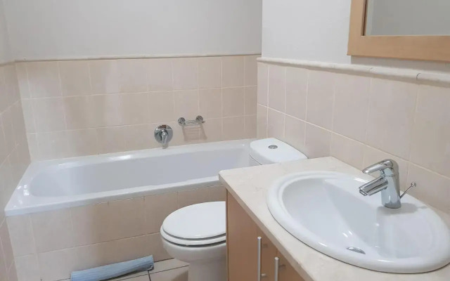 Point Village Accommodation - Santos 18