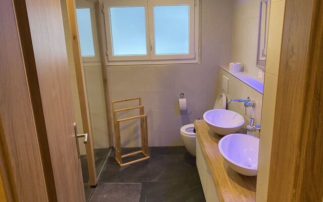 Spring Inn Apartments