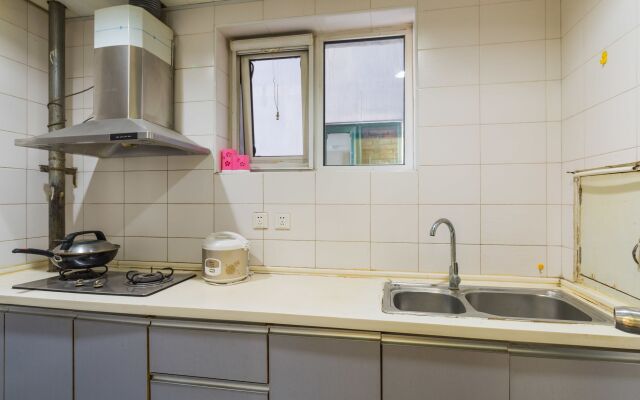Jiayuhuxiao Apartment