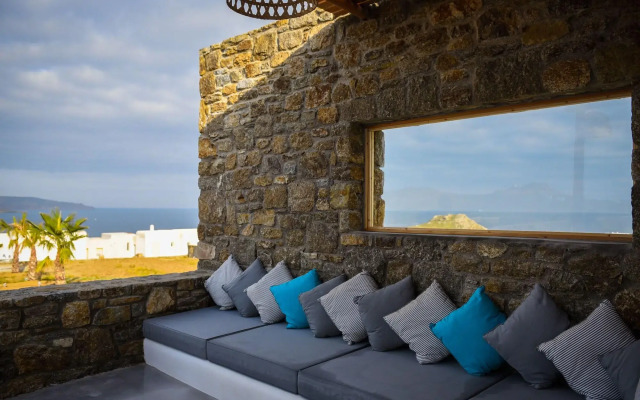 Myconian Crown Suites