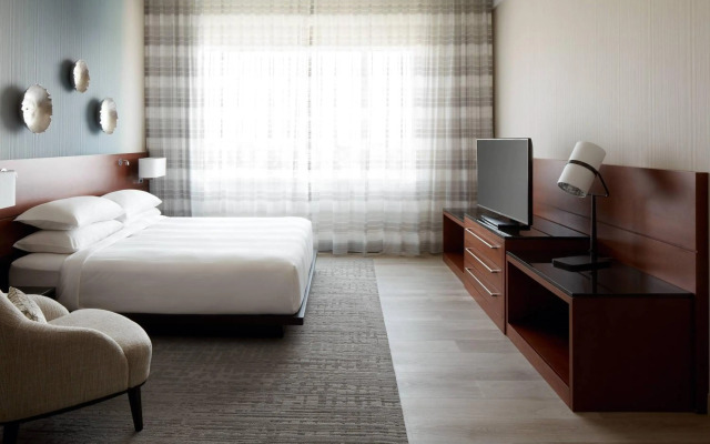 Montreal Airport Marriott In-Terminal Hotel