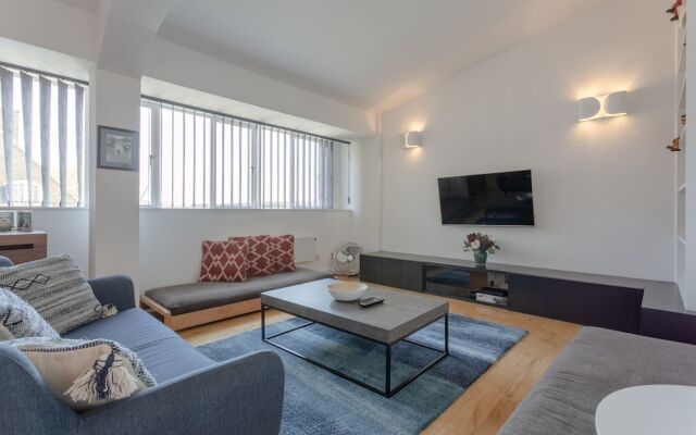 2 Bedroom Loft Near Edgware Road