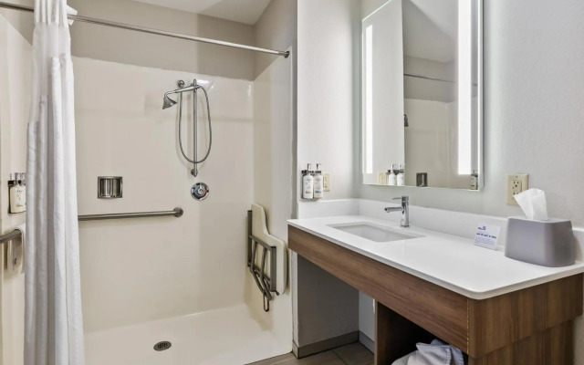 Holiday Inn Express and Suites Wytheville by IHG