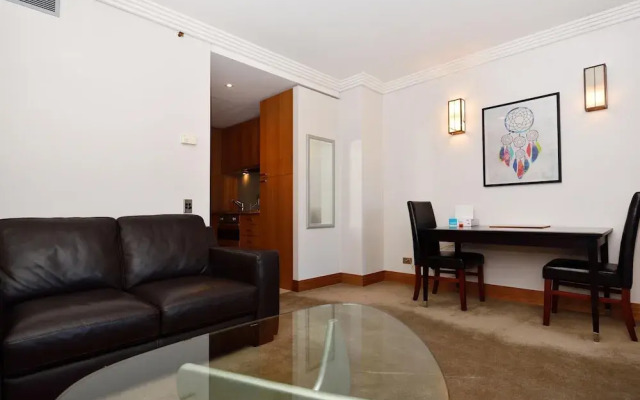 Elegant Apartment With City View