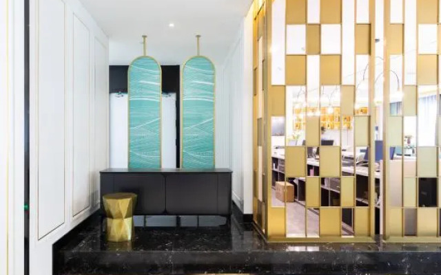 XANA Deluxe Hotel (Qingdao Beer Street Zhongshan Park)