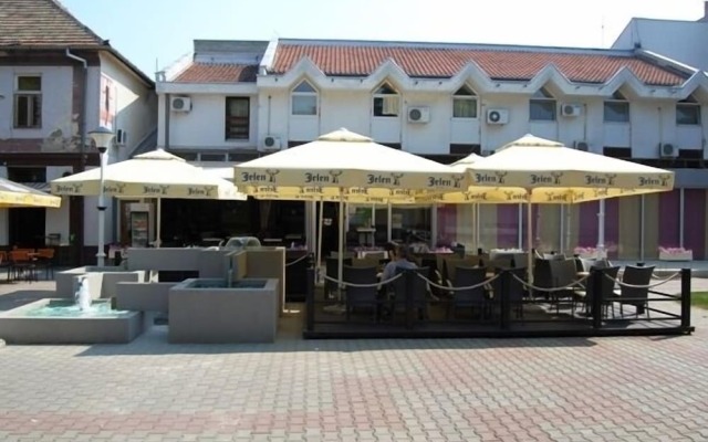 Tiski Cvet Hotel