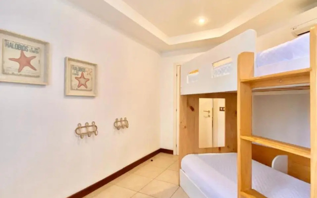 Upscale 2bdr with Jacuzzi - Beach - Fast wifi - Gym