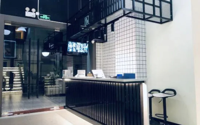 Maia Hostel