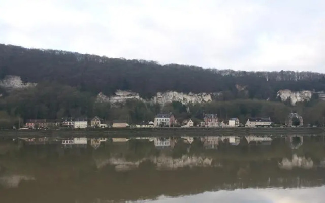La Chaumière Bord de Seine