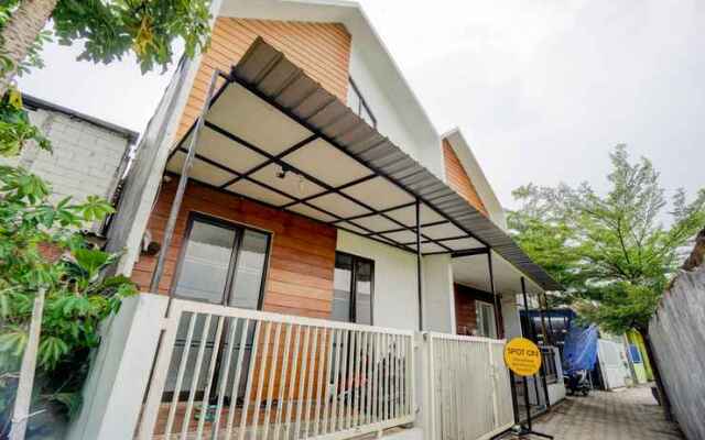 SPOT ON 90686 Griyapram Backpacker Syariah