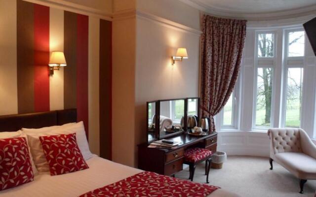 Queens Hotel