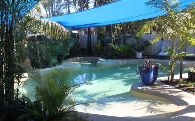 Salamander Beach Accommodation Adults Only