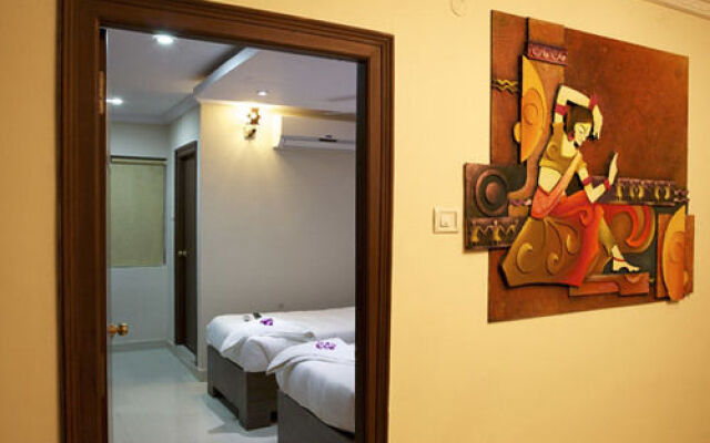 My Place Kondapur HICC by FabHotel