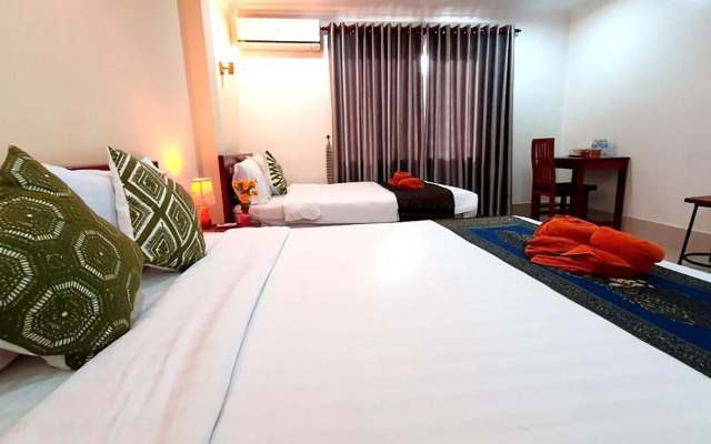 The Golden Gecko Villa