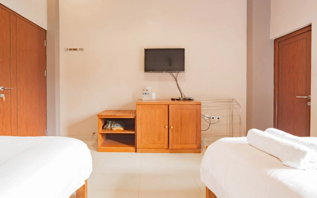 Urbanview Hotel Syariah Insani Cisarua Puncak