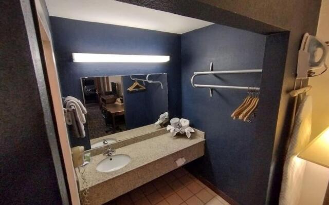 OSU 2 Queens WI-FI Hotel 209 Booking
