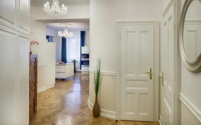 Old Town Royal Suite