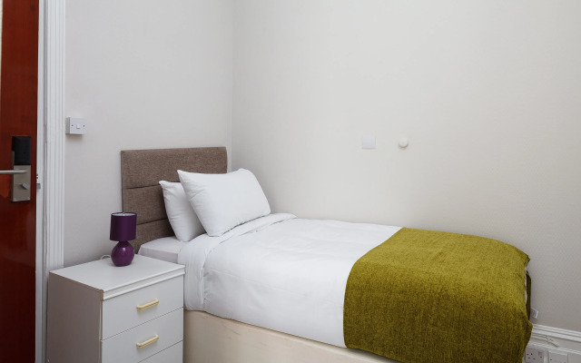 Pearl and Pebbles Hotel