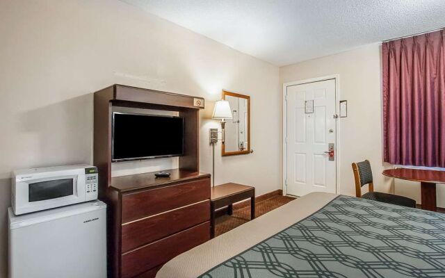 Econo Lodge Brownsville