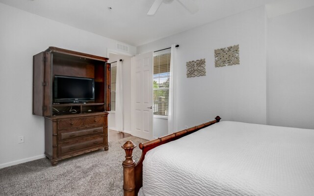 Freshly Remodeled Vista Cay Condo Near Disney!