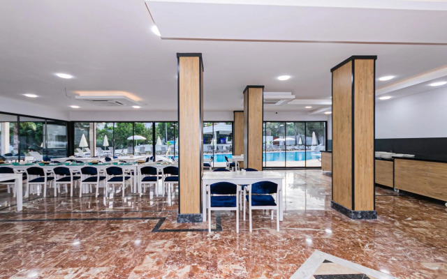 Lara World Hotel