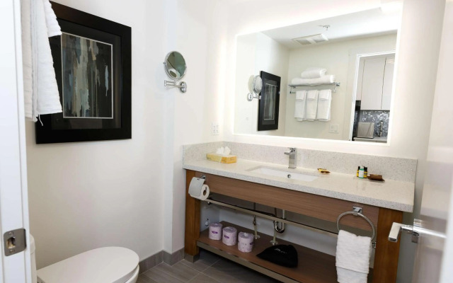 Executive Residency by Best Western Calgary City View North