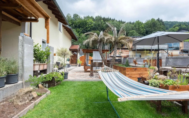Modern Holiday Home in Pinsdorf With Garden